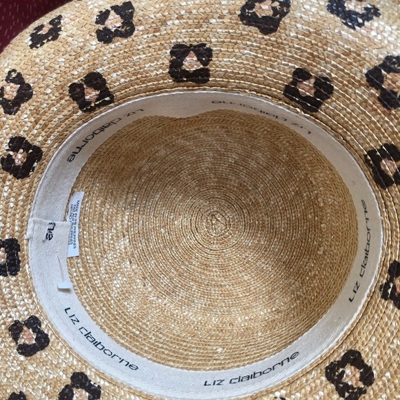 Liz Claiborne leopard print straw hat perfect on or off the beach - Picture 3 of 7